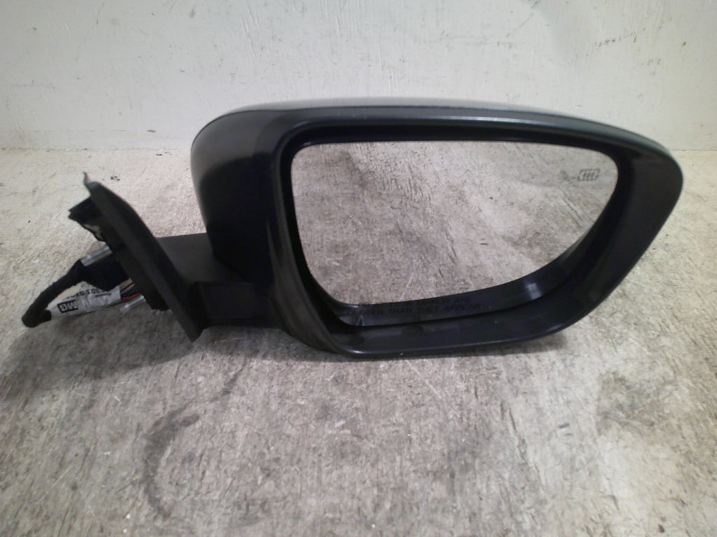 Pre-Owned 15-16 Nissan Rogue RH Passenger Sizeide Door Mirror W/ Camera OEM LKQ (Good)