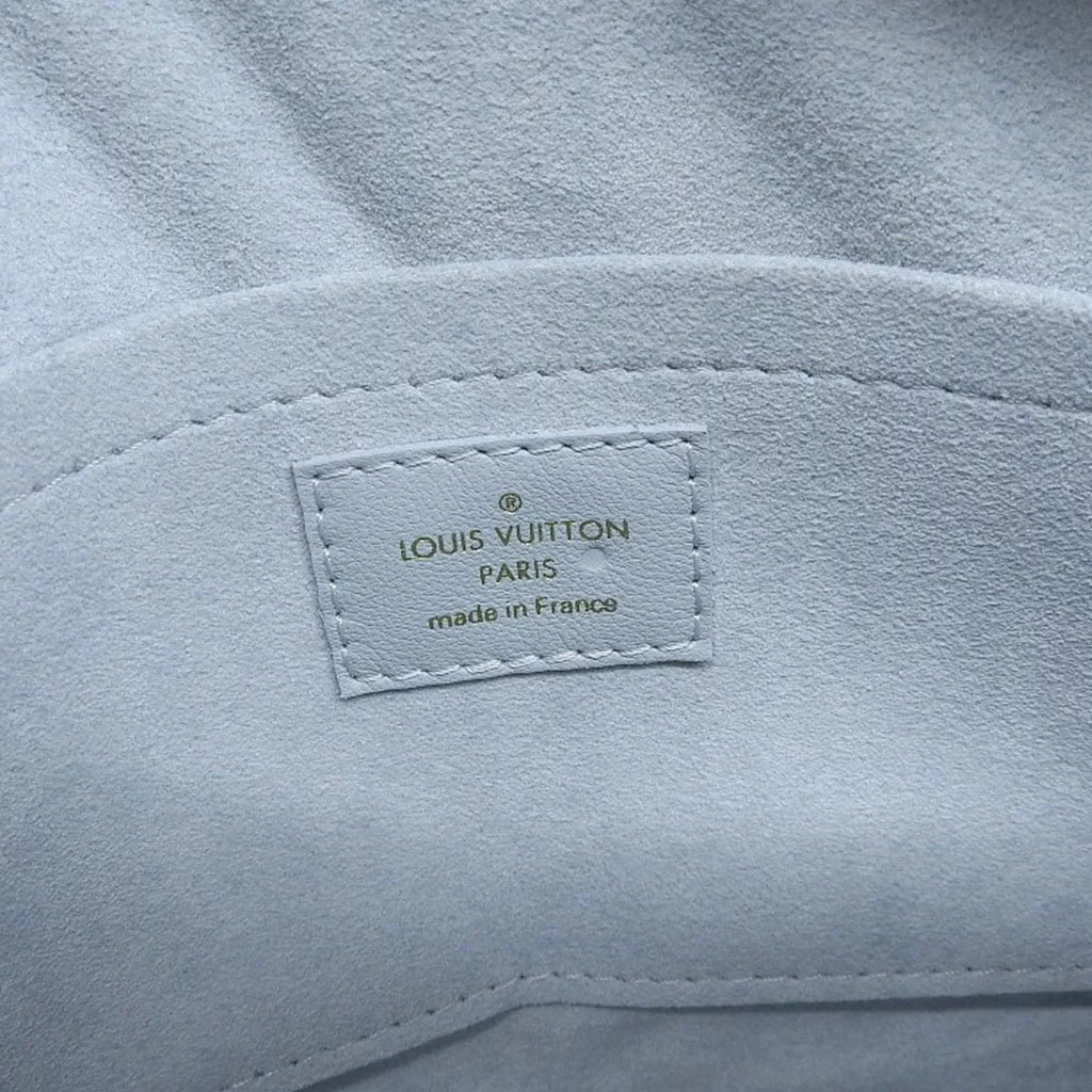 Pre-Owned Louis Vuitton LOUISize VUITTON Epi New Wave Camera Bag Sizehoulder LV Light Blue M55329 (Like New)