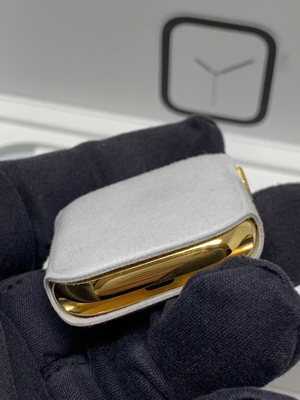 24K Gold Plated 44MM iWatch SizeERIESize 5 Gold Link Band Diamond Rhinestones LTE