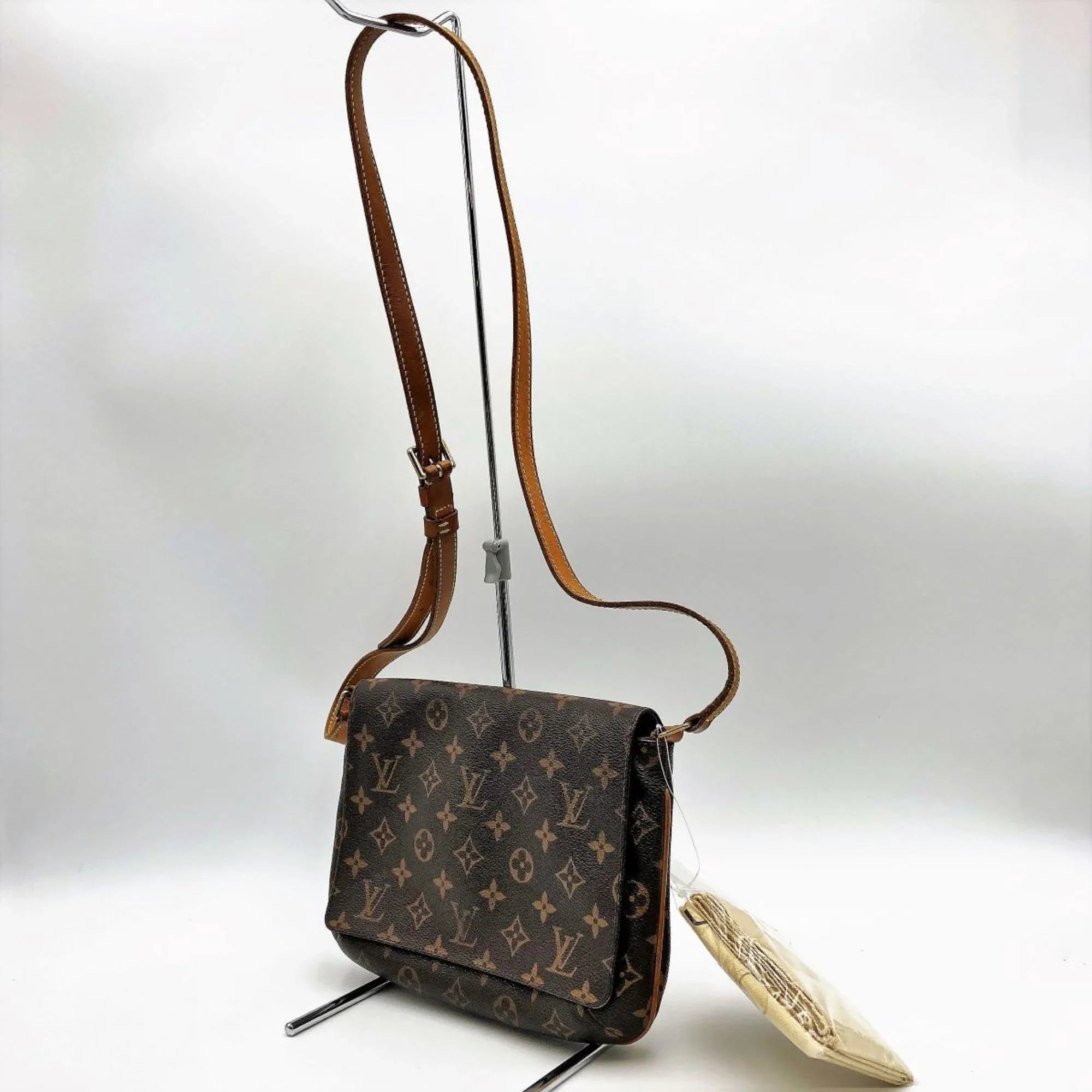 Pre-Owned LOUISize VUITTON Musette Tango Monogram Sizehoulder Bag Crossbody Women's Men's Fashion M51388 (Good)