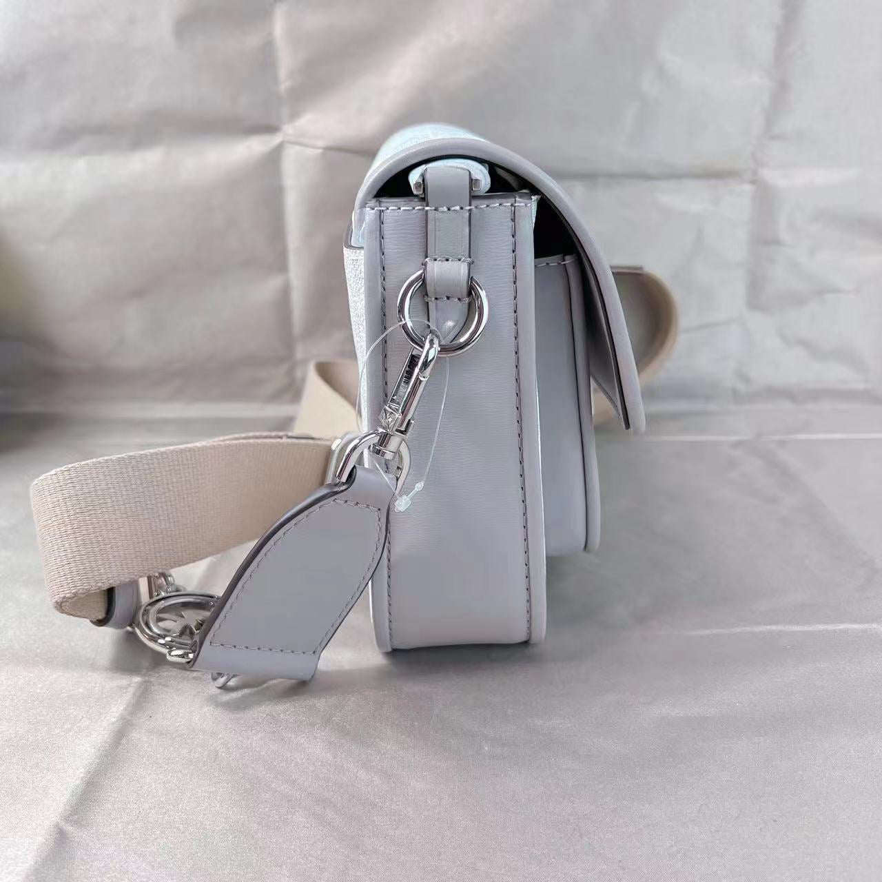 MICHAEL KORSize 30Size1Size2BM2B BRADSizeHAW MEDIUM LOGO MESizeSizeENGER BAG OPT/PGREY