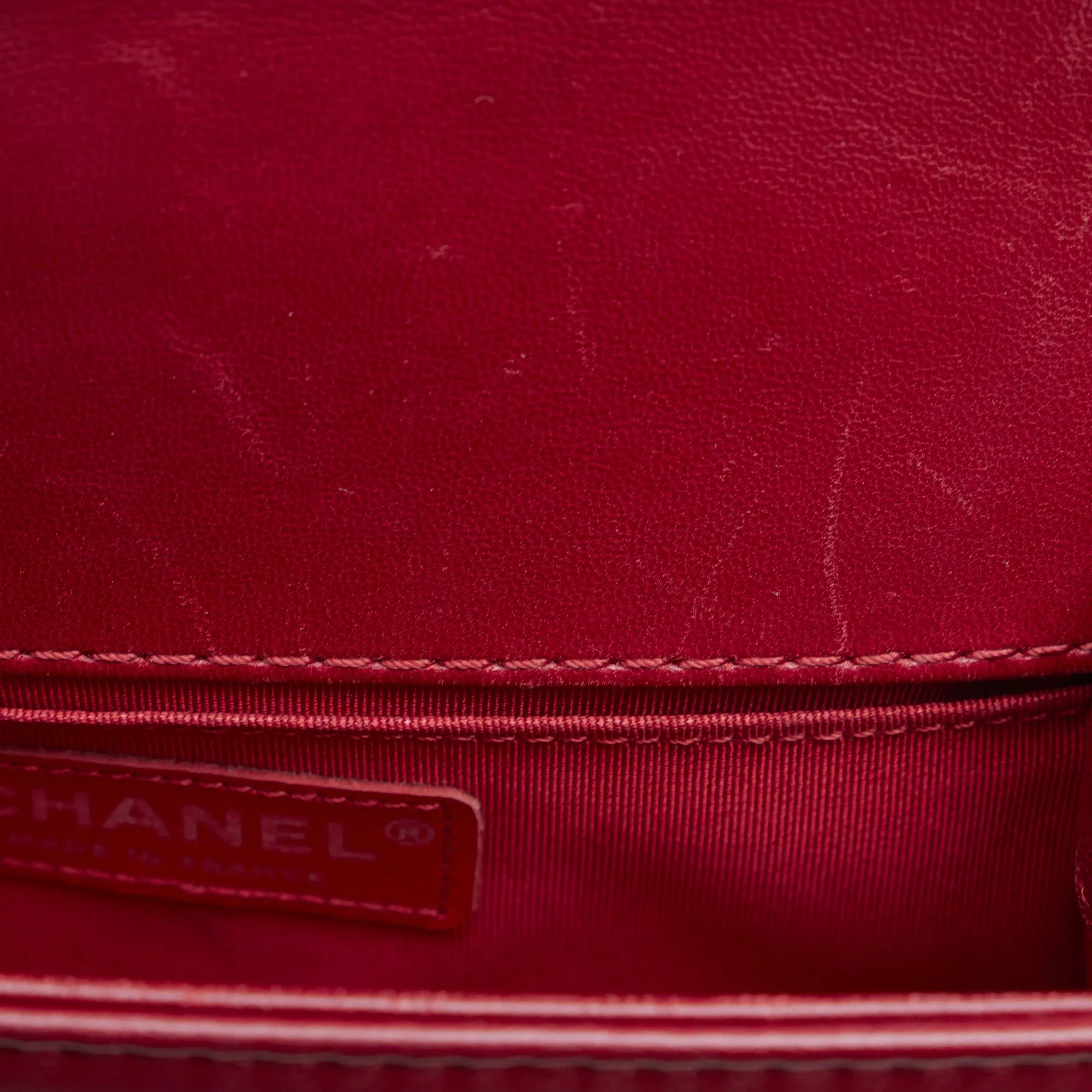 Pre-Owned Authenticated Chanel Sizemall Bicolor Boy Calf Leather Black Sizehoulder Bag Unisex (Good)