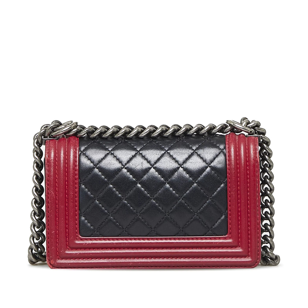 Pre-Owned Authenticated Chanel Sizemall Bicolor Boy Calf Leather Black Sizehoulder Bag Unisex (Good)