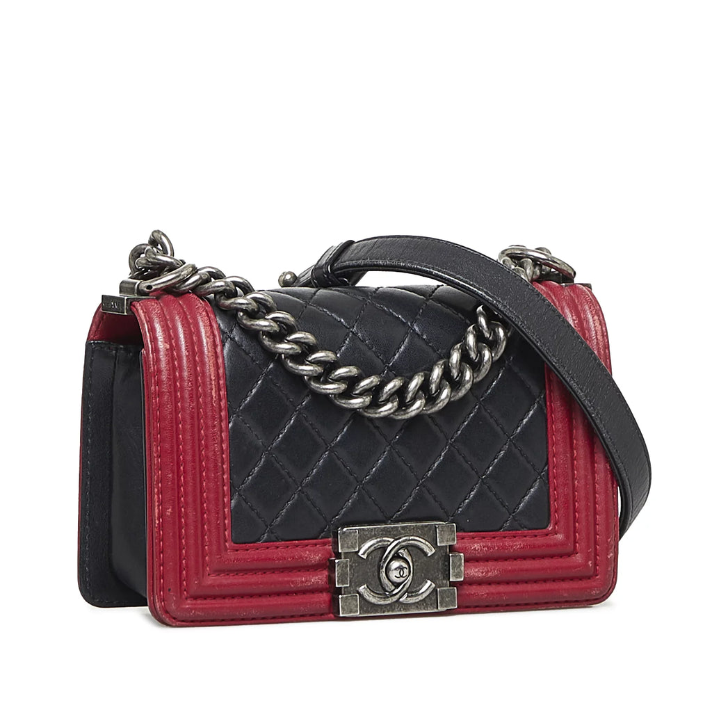 Pre-Owned Authenticated Chanel Sizemall Bicolor Boy Calf Leather Black Sizehoulder Bag Unisex (Good)