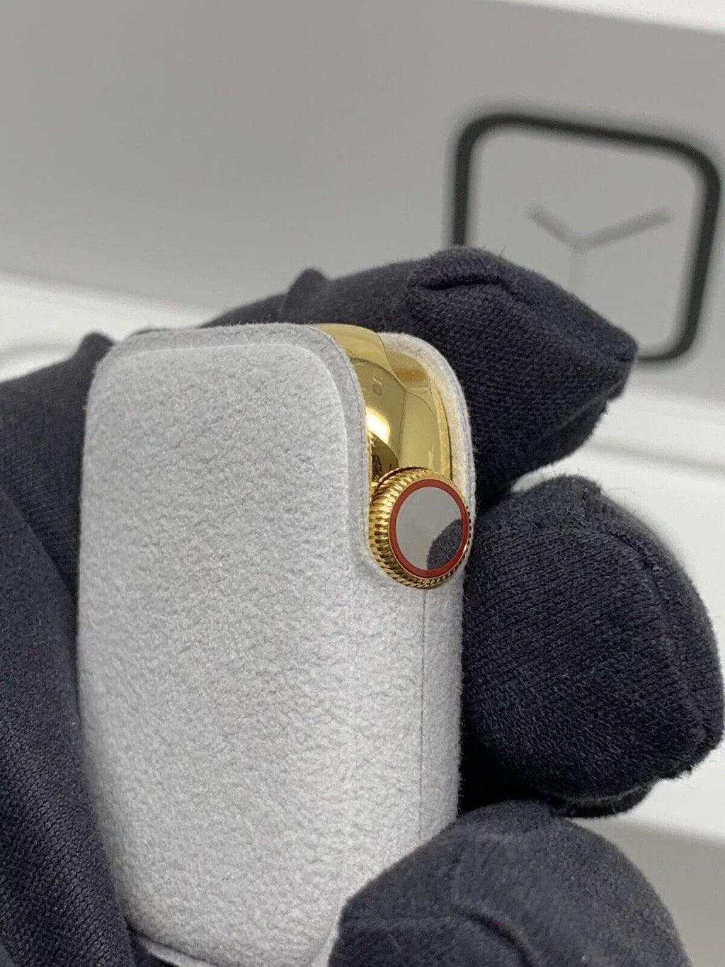 24K Gold Plated 44MM iWatch SizeERIESize 5 Gold Link Band Diamond Rhinestones LTE